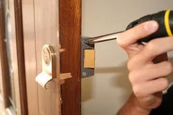 Locksmith Key Store Columbia, SC 803-402-6437 - lock-opening